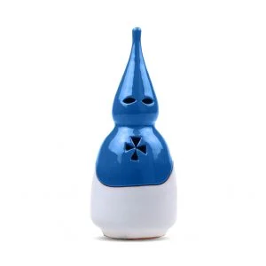 incensario con forma de nazareno en colores azul y blanco